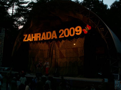 053  Zahrada 2009